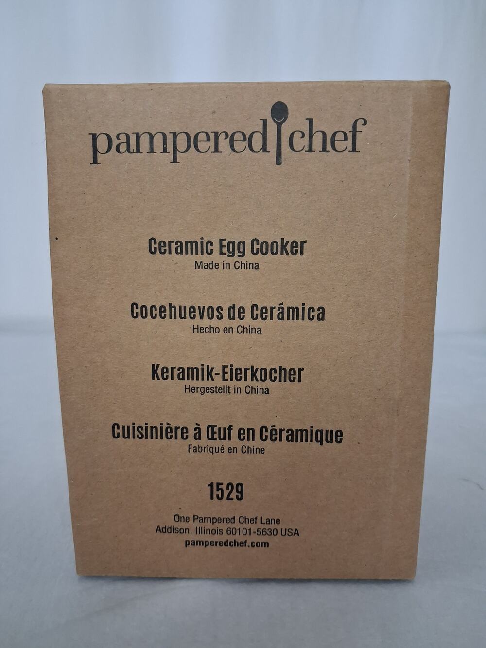 Pampered Chef Ceramic Microwave Egg Cooker Silicon Grip New in Box